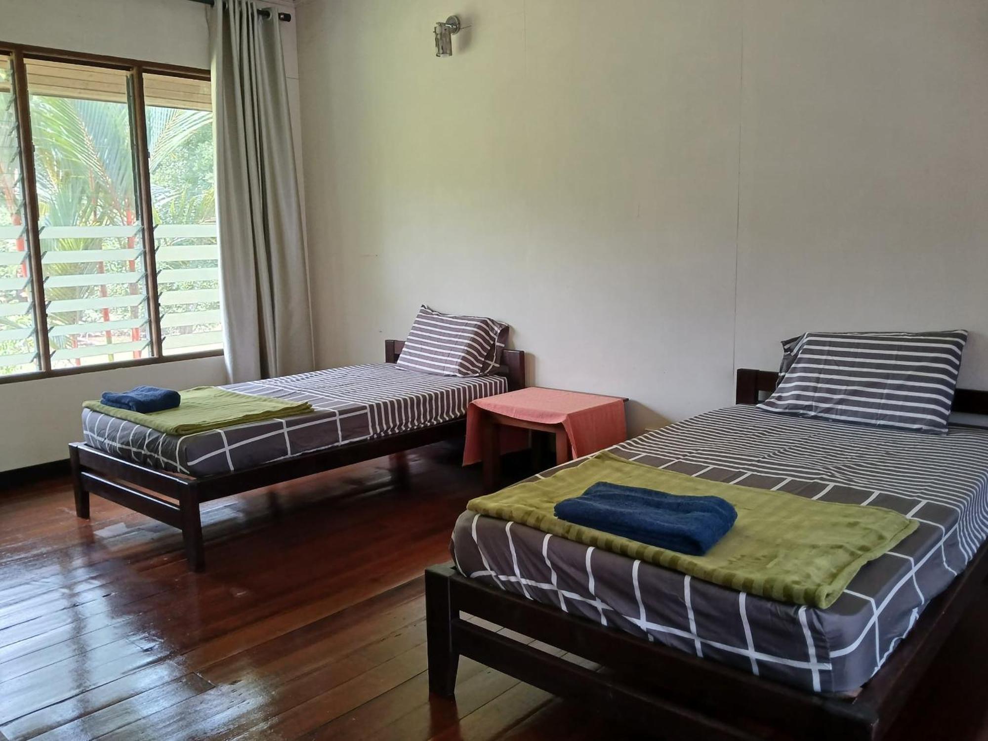 Mulu Tribal Homestay Extérieur photo